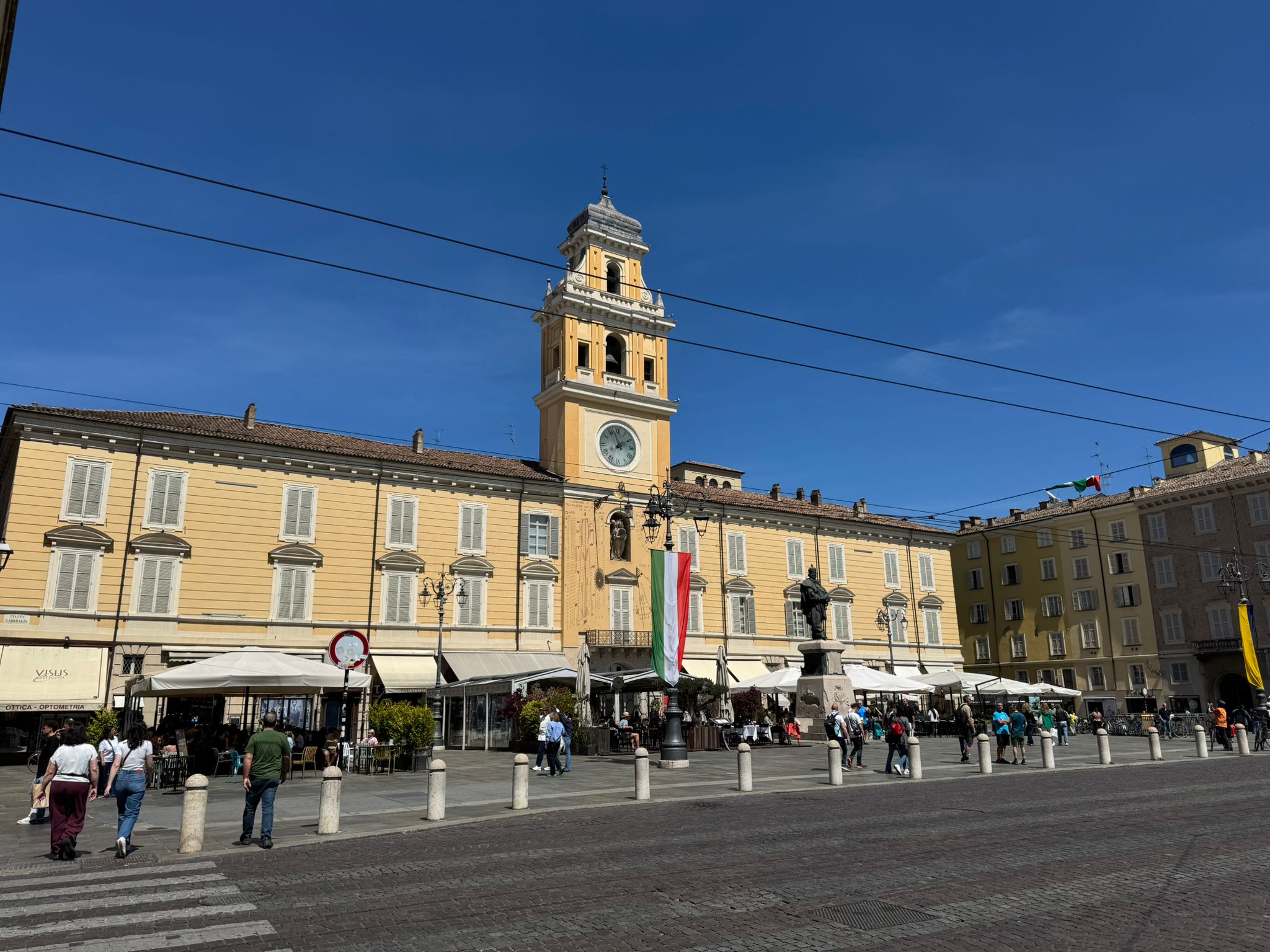 Ort & Umgebung — Modena 1